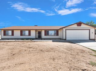 11523 2nd Ave, Hesperia, CA 92345