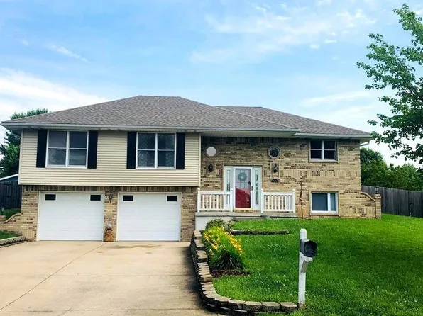 1305 Sam Den Cir, Cameron, MO 64429