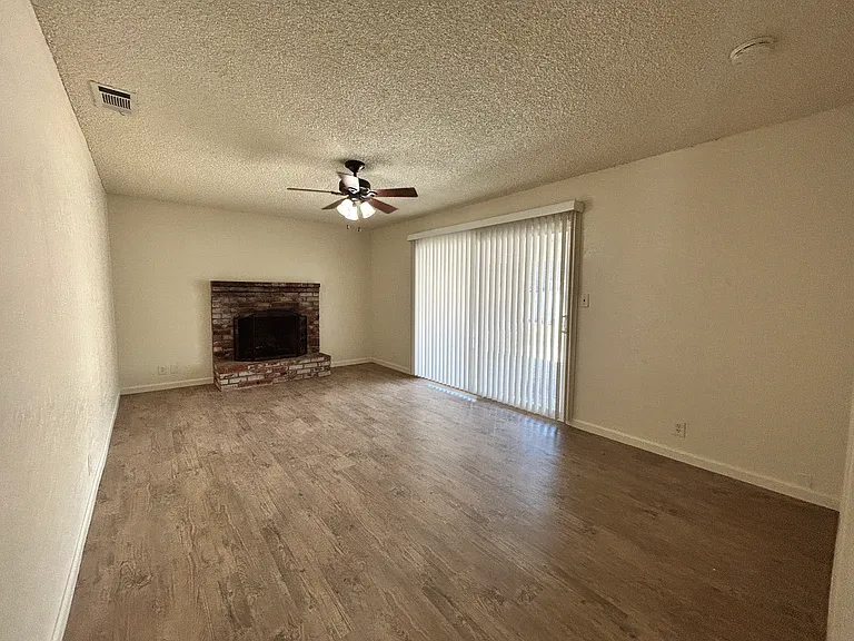 744 Alpine Ave — Photo 8