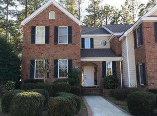 1111 Sandmoore Dr, Southern Pines, NC 28387