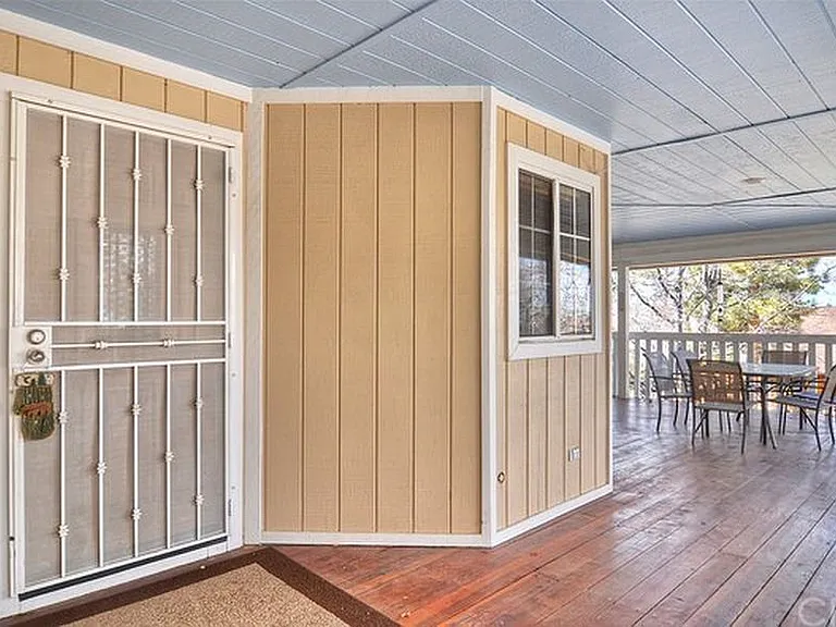 1167 Alameda Dr — Photo 2