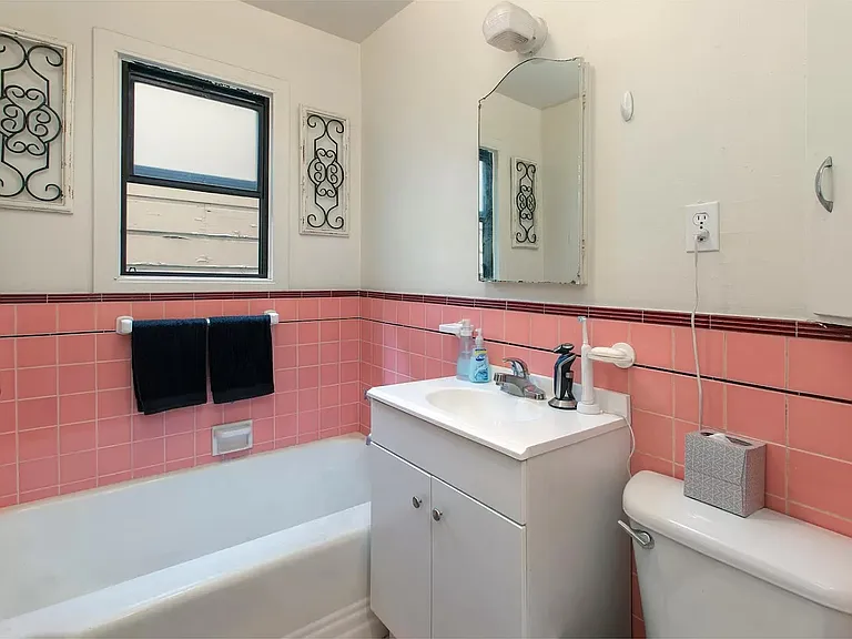 661 Guerrero St #661 — Photo 8