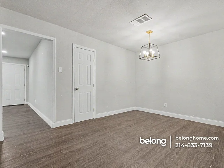 1222 S Peachtree Rd — Photo 12