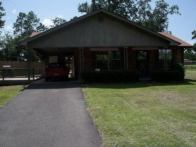 1st image of 103 Lake Dr