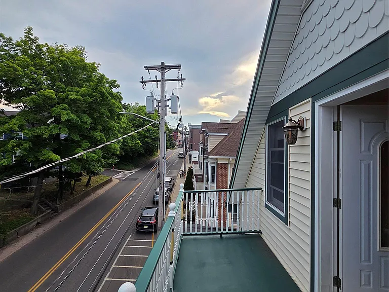 210 Main St #3 — Photo 15