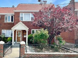 2209 48th St, Astoria, NY 11105