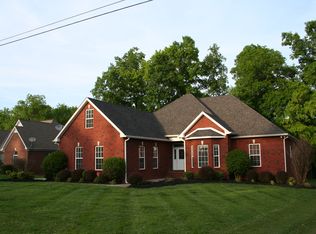 102 Stonegate Cir, Shelbyville, TN 37160