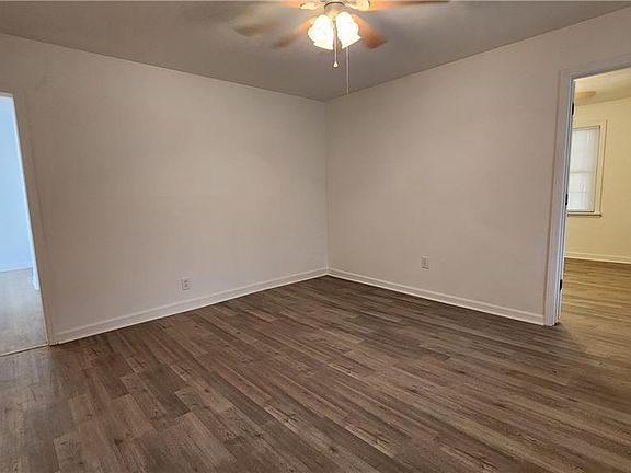 4th image of 1141 W Fieldcrest Rd