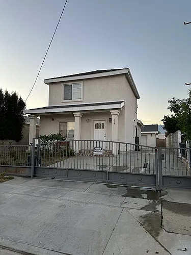 115 E Main St Photo 1
