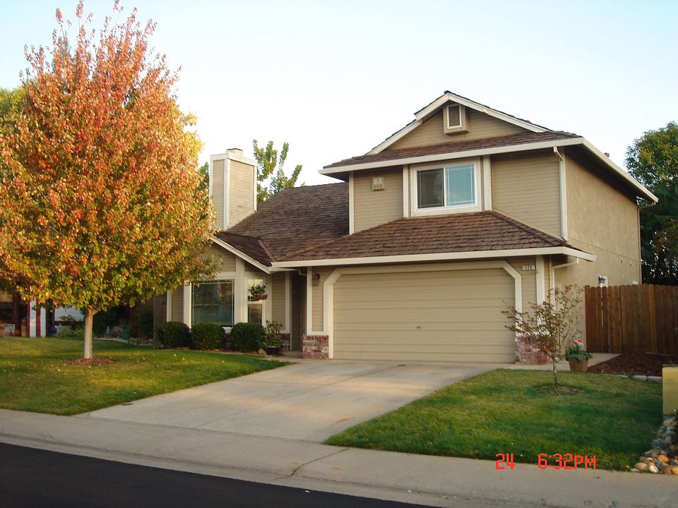 Great cul-de-sac location!