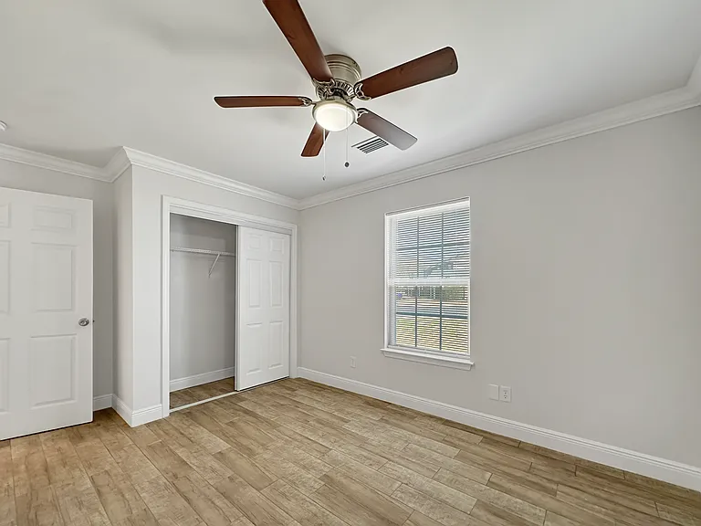 Robertsdale Village Apartments — Photo 71