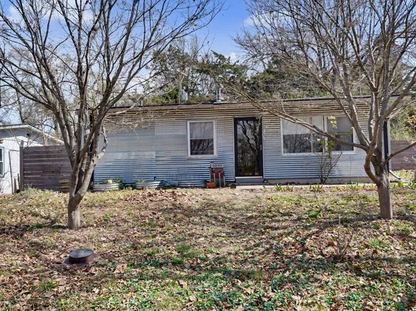 1516 Powers St, Lawrence, KS 66044