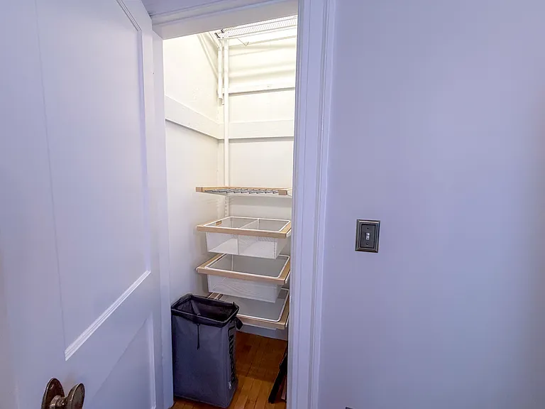 569 Franklin St #6 — Photo 19
