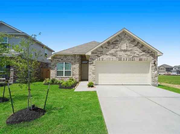 304 Amy Street, Angleton, TX 77515