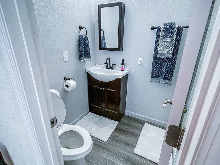 7007 W Virginia Ave — Photo 9