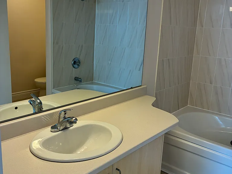 7 Horizon Ct #1605 — Photo 13
