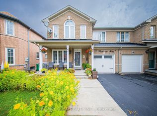 11 Flatlands Way, Brampton, ON L6R2B5