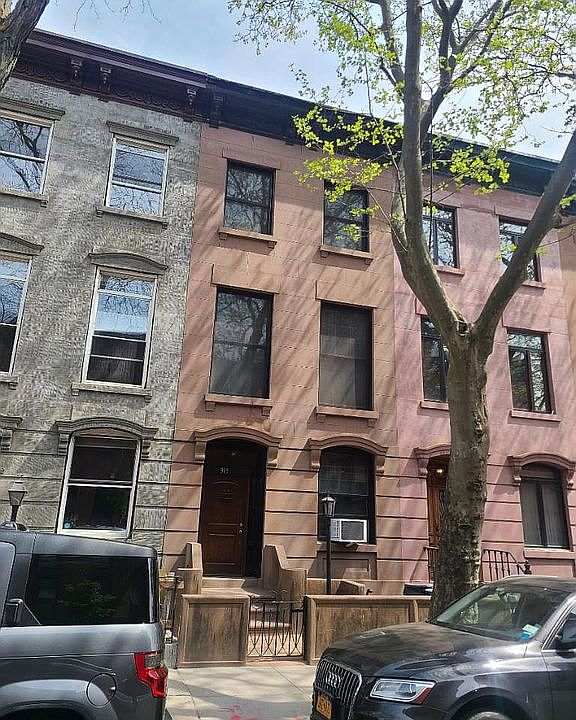 1st image of 315 Sackett St