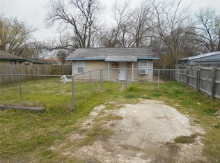 1305 W Neal St, Commerce, TX 75428