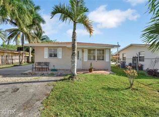 827 SW 3rd St, Florida City, FL 33034