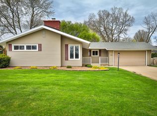 708 Tatepaha Blvd, Faribault, MN 55021