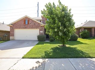 15716 Wheelhorse Trl, Roanoke, TX 76262