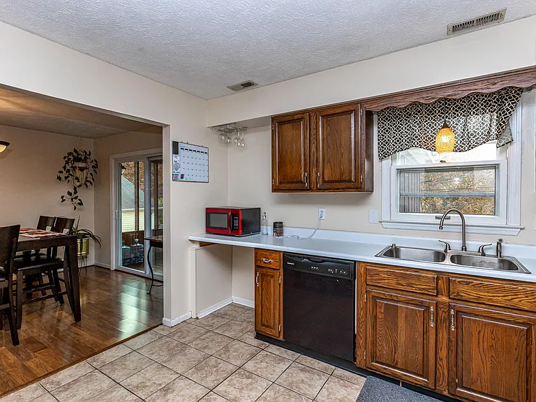 3008 Tuscaloosa Ln — Photo 15