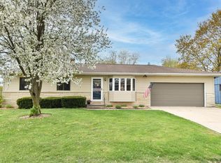 223 N Wilson St, Fredonia, WI 53021