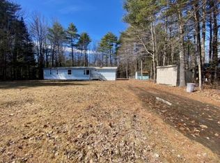 881 Middle Rd, Sabattus, ME 04280