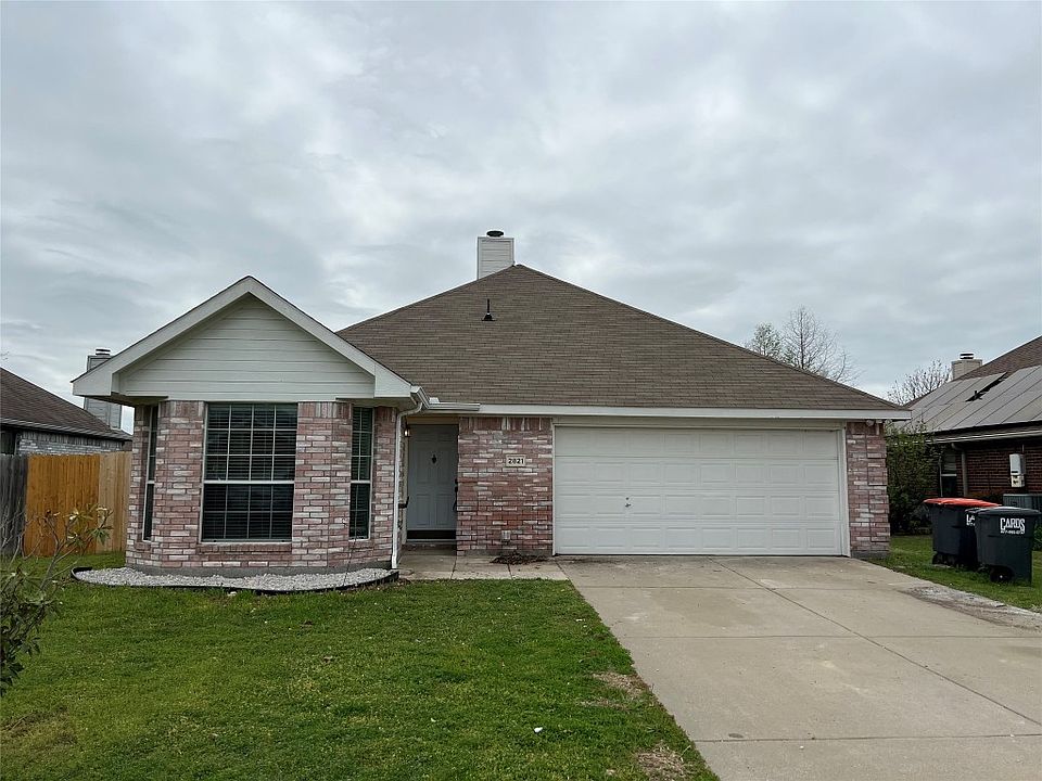 1st image of 2821 Plantation Dr