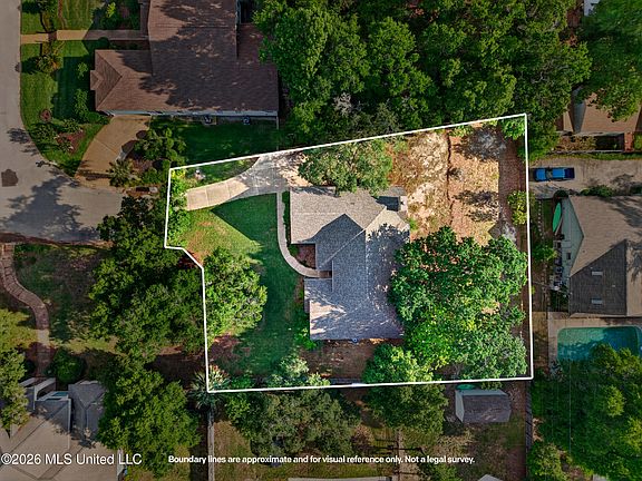 5th image of 153 Spence Dr