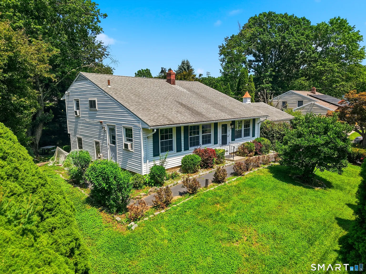 3 bed, 1.5 bath, 1080 sqft, $3,050 — Photo 1