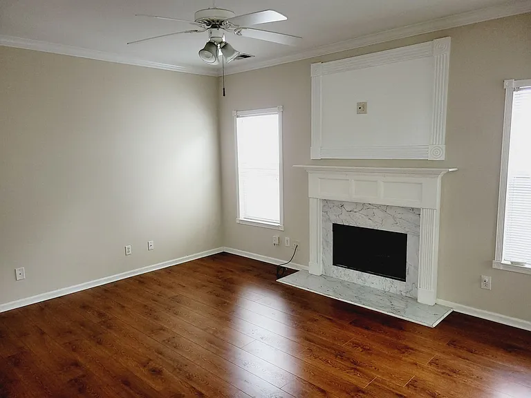 5295 Cottage Ln — Photo 3