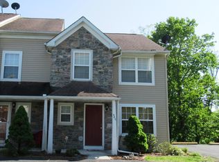 48 Lower Ridge View Cir UNIT E, East Stroudsburg, PA 18302