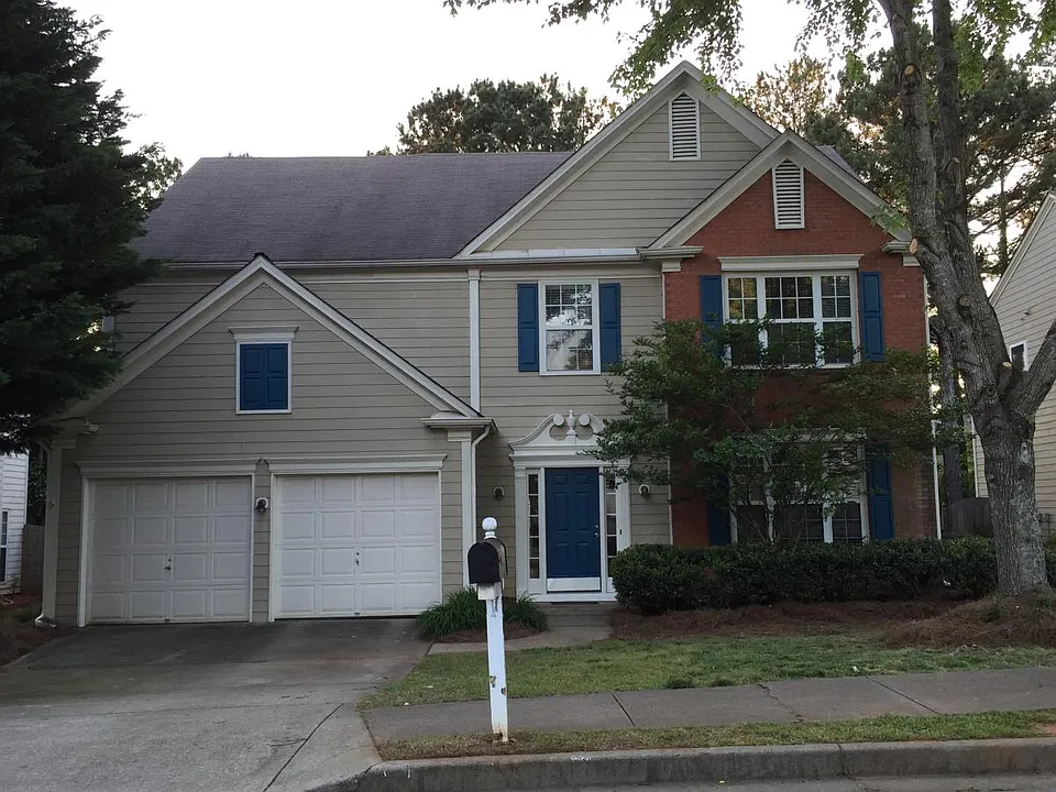 5020 Foxberry Ln