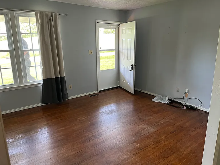 66 Hill View Dr — Photo 7
