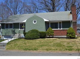 409 Holland Rd, Bridgeport, CT 06610