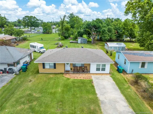 718 E Lyons St, Sulphur, LA 70663
