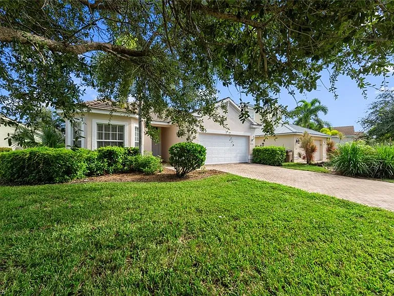 2410 Verdmont Ct — Photo 3