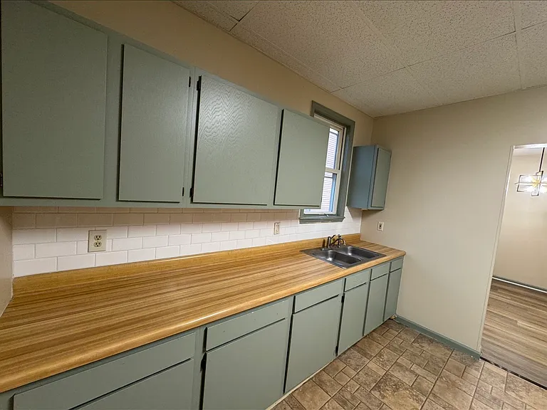 736 Munson Ave #1/2 — Photo 7