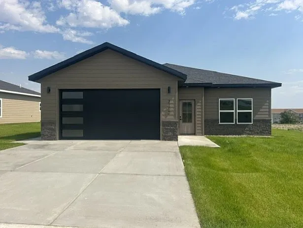 3 bed, 1500 sqft, $2,900 — Photo 1