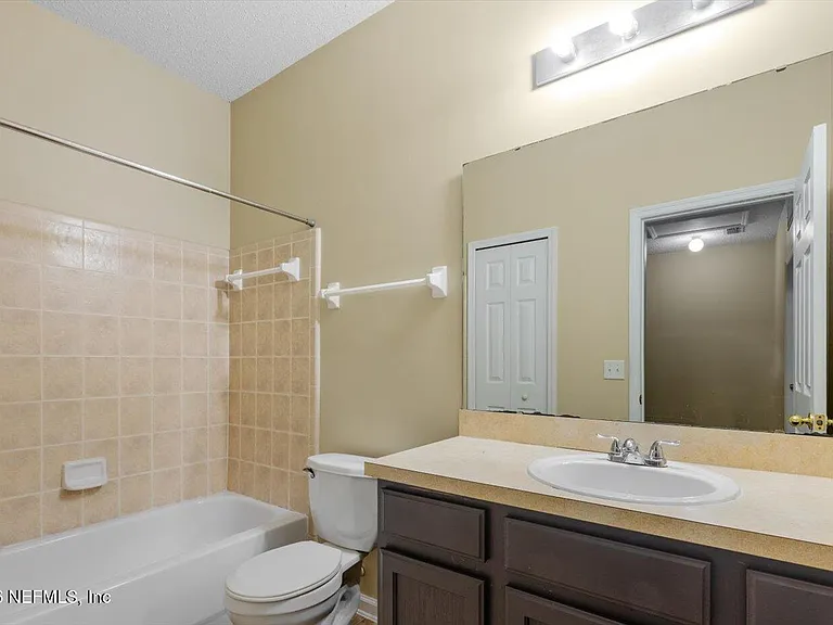 8618 Ribbon Falls Ln — Photo 17