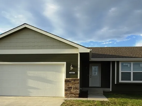 215 SE 43rd Ter, Topeka, KS 66609