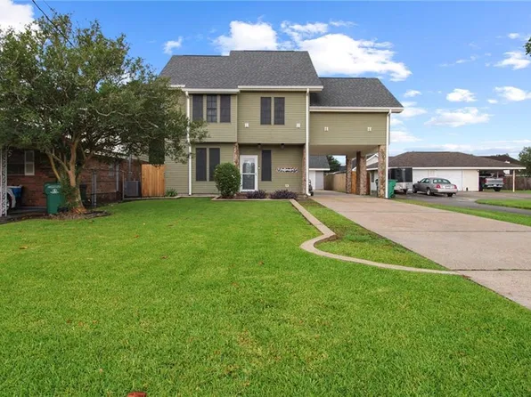 2332 Champagne St, Marrero, LA 70072
