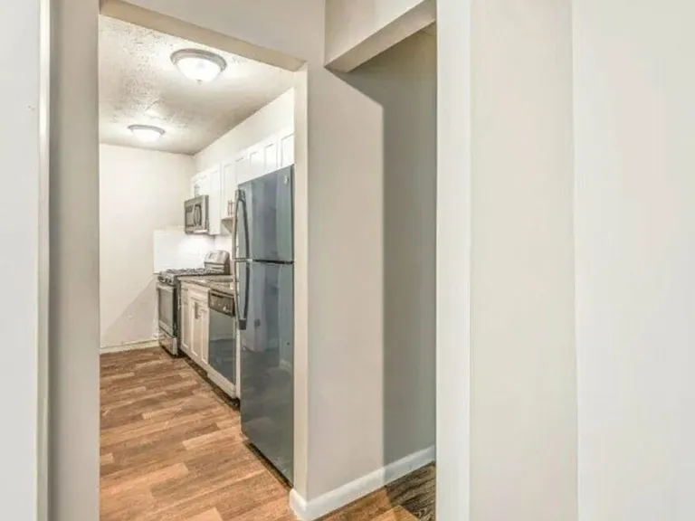 2571 Candler Rd — Photo 35