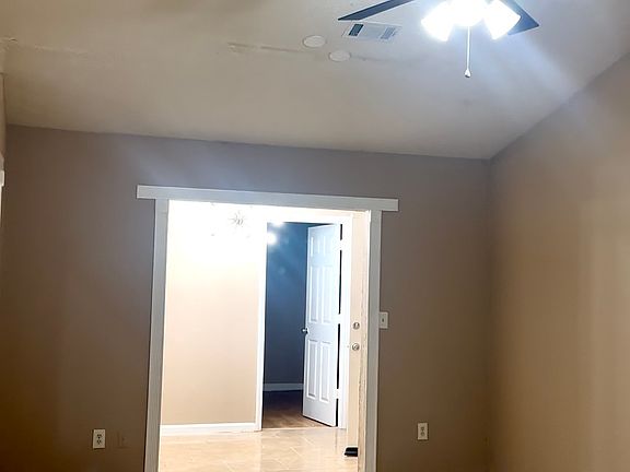 5th image of 6271 Creekford Dr