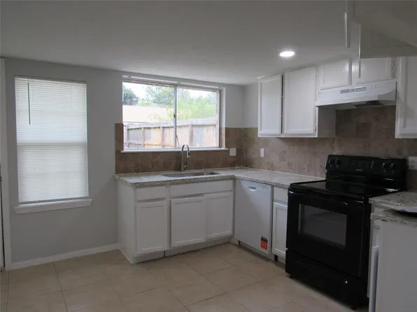 8619 Little River Rd, Houston, TX 77064