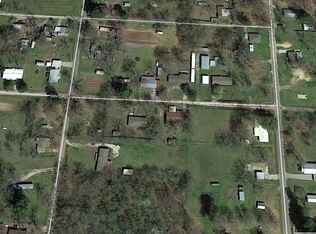 537 S Howison St, Bogata, TX 75417