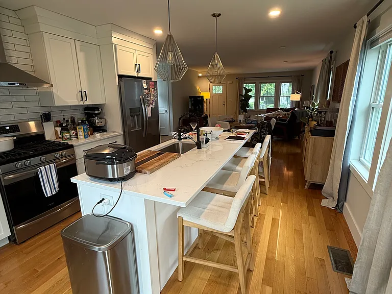 129 Graystone St — Photo 26