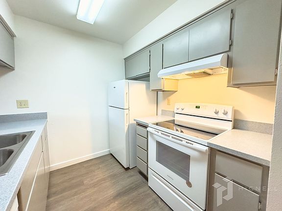 4th image of 711 W East Ave #2B-1Ba-900Sqft